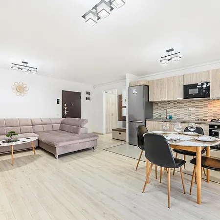 Happy Place 2 * Braşov