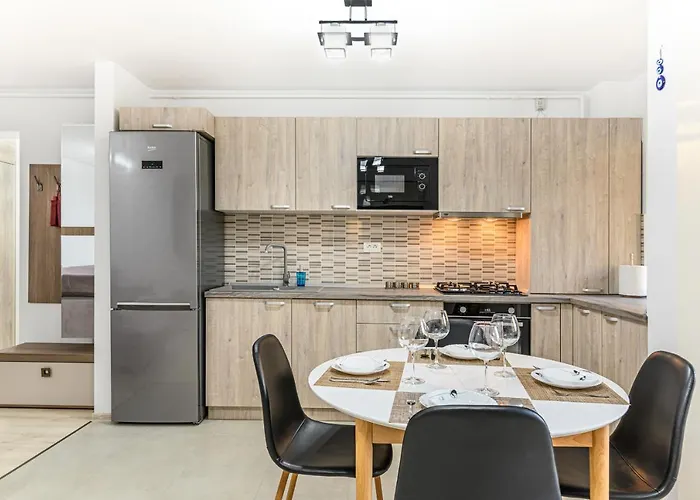 Happy Place 2 Апартаменты *