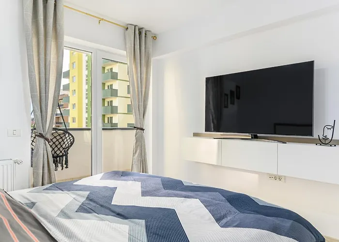 Апартаменты Happy Place 2 *